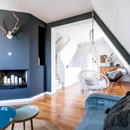 Aussergewoehnliche Wohnung In Historischem Kloster Lägenhet