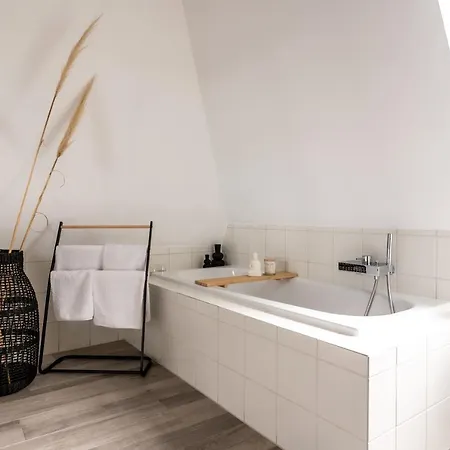 Aussergewoehnliche Wohnung In Historischem Kloster * Frechen